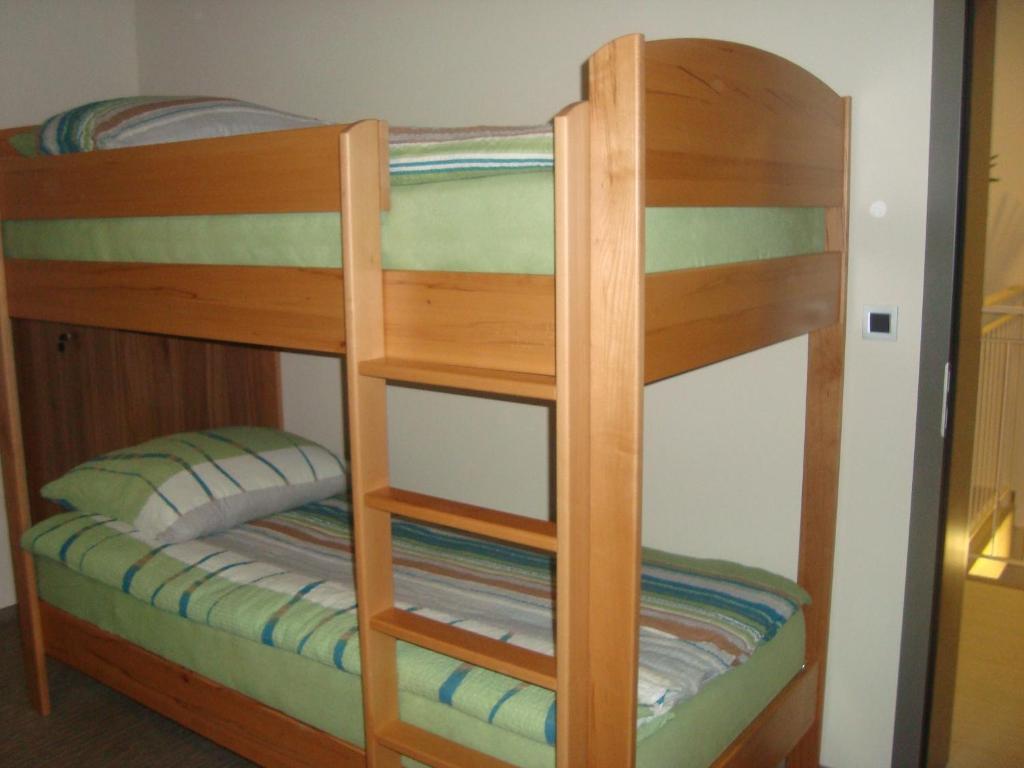 Hostel Plus Caffe Petrovče الغرفة الصورة